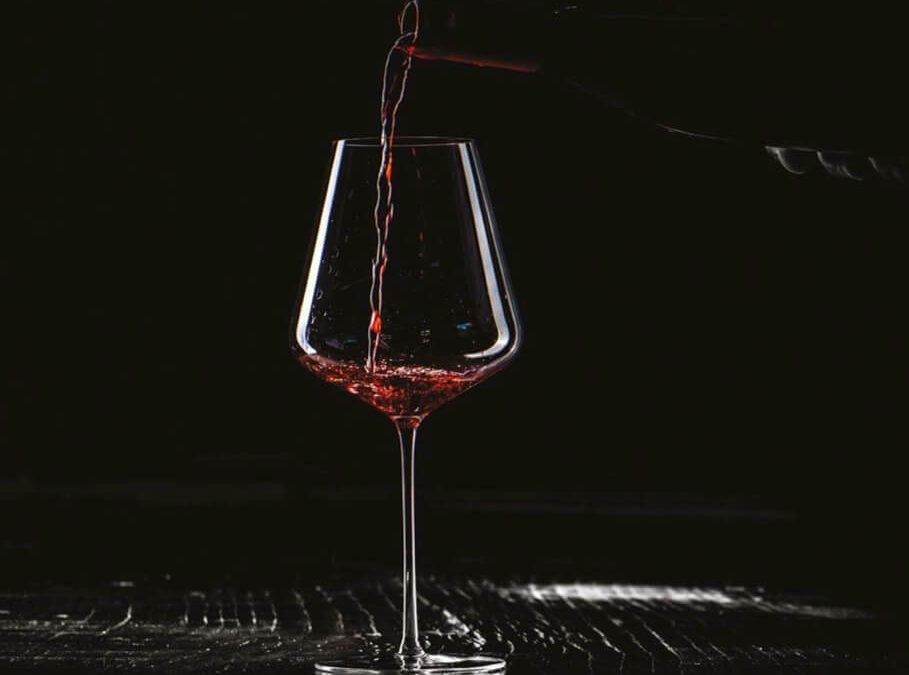 Verres de dégustation : le vin est-il sous influence ?